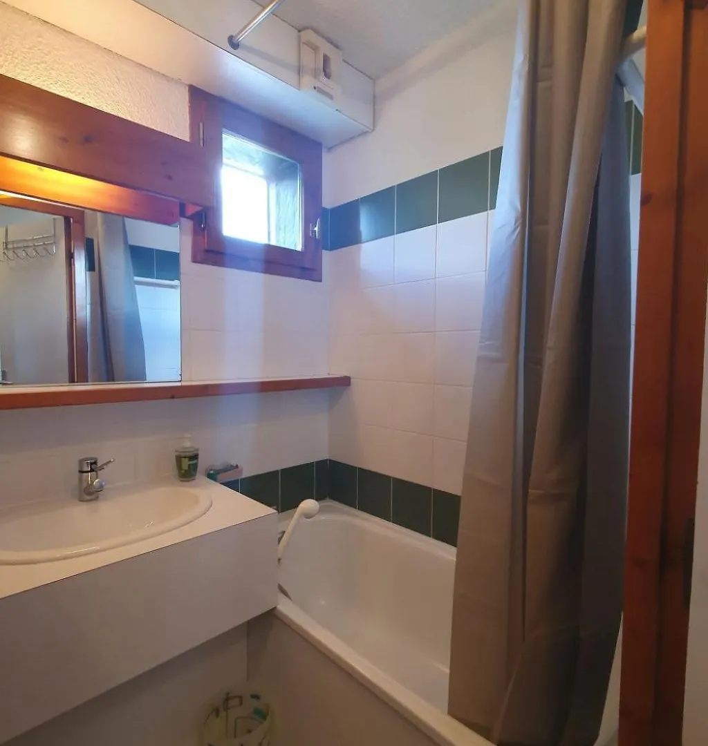 Apartment Soleil By Interhome Les Deux Alpes